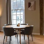 House Of De Swaen