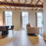 House Of De Swaen